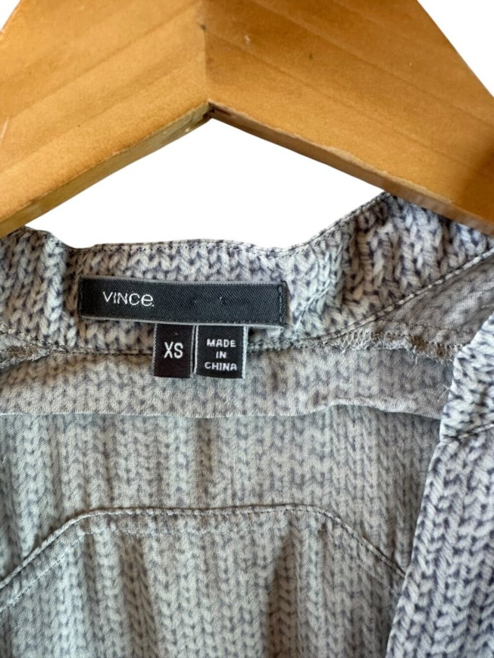 Vince Gray Printed Silk Popover Blouse Relaxed Minimalist Top Size XS - Picture 5 of 6